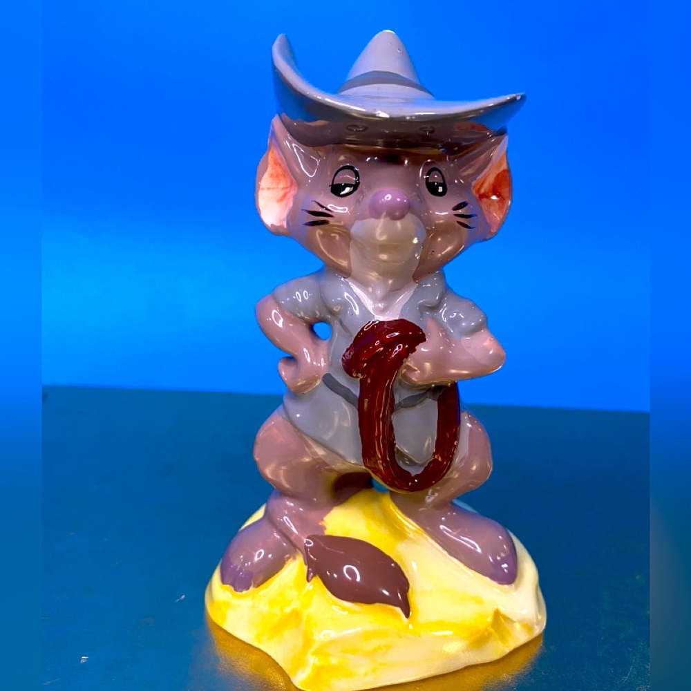 Walt Disney The Rescuers Vintage Hand Painted Porcelain Figurines Japan RARE